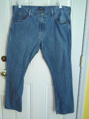 Polo Ralph Lauren The Hampton Relaxed Straight Jeans. Size 38/30.